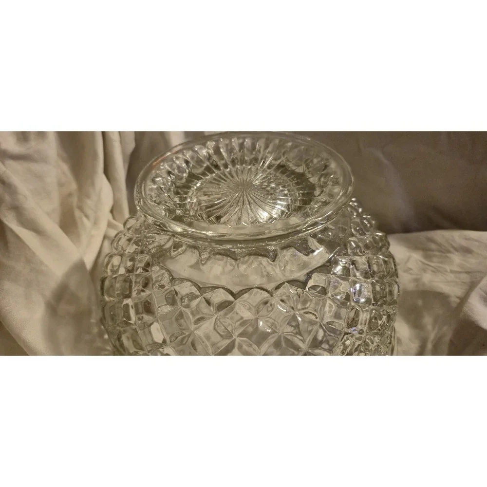 Vintage Diamond‎ Point Glass Pedestal Bowl – Scalloped Rim Candy Dish
